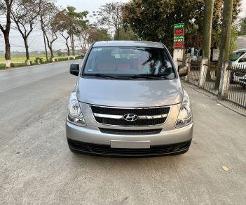 Hyundai Grand Starex 2014 - Bán xe tải van 6 chỗ, 670kg, đăng ký 2015