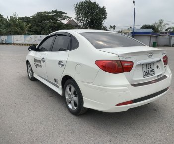 Hyundai Avante 2012 - Màu trắng, giá chỉ 325 triệu