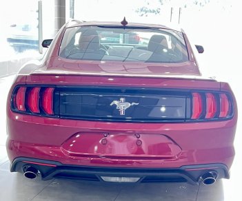 Ford Mustang 2021 - Màu đỏ nội thất đen