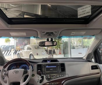 Toyota Sienna 2012 - sản xuất tại Mỹ cũ giá tốt biển SG