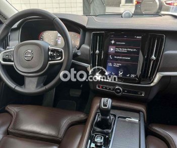 Volvo V90   2018 - VOLVO V90 CROSS COUNTRY