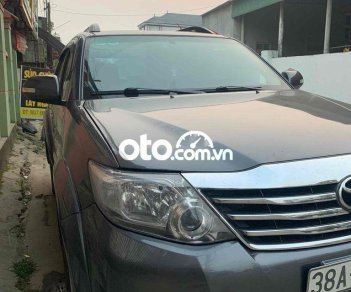 Toyota Fortuner cần bán foruner 2012 máy dầu số sàn! 2012 - cần bán foruner 2012 máy dầu số sàn!