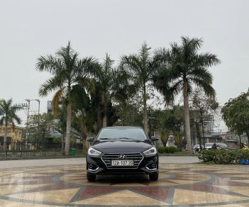 Hyundai Accent 2018 - Màu đen