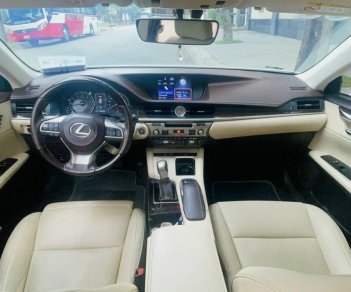 Lexus ES 250 2016 - Màu trắng, giá tốt