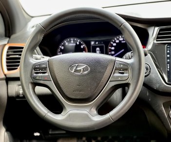 Hyundai i20 Active 2017 - Màu đỏ, xe nhập