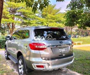 Ford Everest Everet nhập khẩu bản full 2016 - Everet nhập khẩu bản full