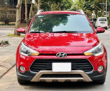 Hyundai i20 Active 2017 - Màu đỏ, xe nhập