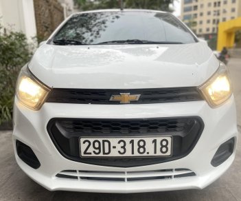 Chevrolet Spark 2018 - Màu trắng, số sàn, giá cực tốt