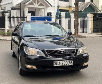 Toyota Camry 2002 - Màu đen