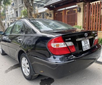 Toyota Camry 2002 - Màu đen