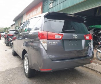 Toyota Innova 2019 - Màu xám, 660 triệu