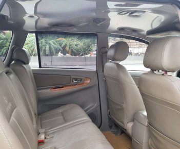 Toyota Innova 2010 - Tên tư nhân odo 13 vạn