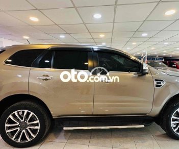 Ford Everest Bán  titanium T3/2021 2021 - Bán everest titanium T3/2021