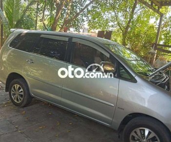 Toyota Innova  ... màu bạc gia đình cần bán.... 2010 - Toyota Innova... màu bạc gia đình cần bán....