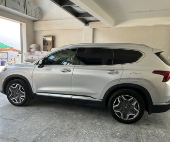 Hyundai Santa Fe 2021 - Form mới đi 23.000 km mới cứng, bao test toàn quốc