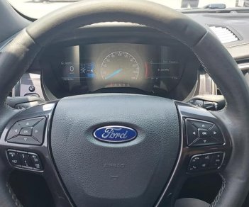 Ford Everest 2018 - Màu bạc, nhập khẩu nguyên chiếc