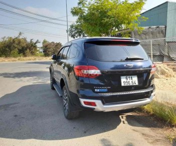 Ford Everest Xe còn mới tinh chạy chưa hết roda 2021 - Xe còn mới tinh chạy chưa hết roda