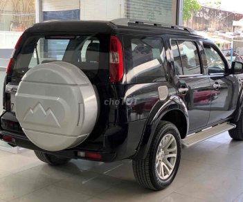 Ford Everest Bán  màu đen số tự động 2013 giá thấp nhất 2011 - Bán Everest màu đen số tự động 2013 giá thấp nhất