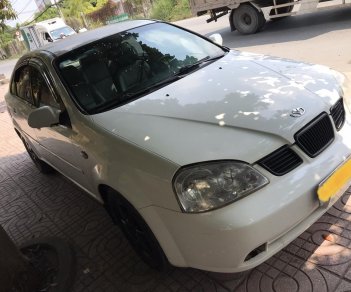 Daewoo Lacetti 2004 - Bán xe màu trắng