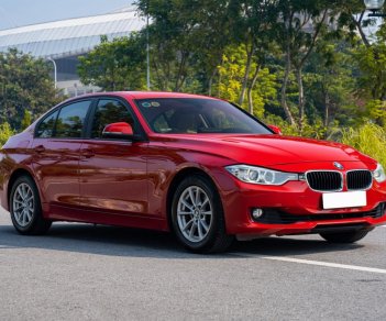 BMW 320i 2013 - Xe còn mới, giá tốt 550tr