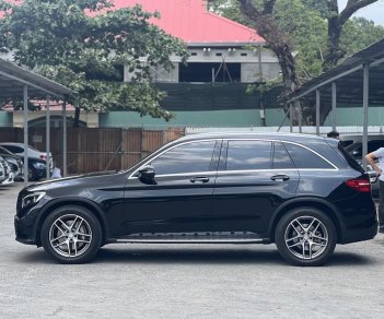 Mercedes-Benz GLC 300 2016 - Xe màu đen