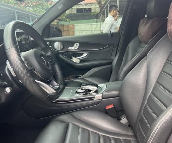 Mercedes-Benz GLC 300 2016 - Xe màu đen