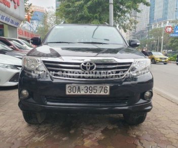 Toyota Fortuner 2014 - Màu đen