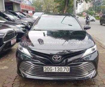 Toyota Camry 2019 - Màu đen, nhập khẩu nguyên chiếc