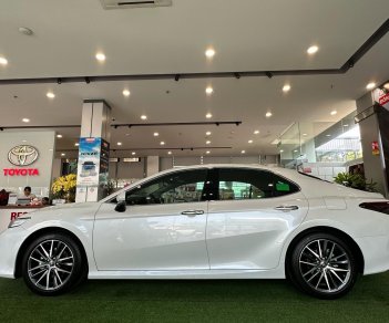 Toyota Camry 2023 - Xứng tầm doanh nhân