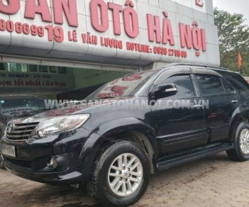 Toyota Fortuner 2014 - Màu đen