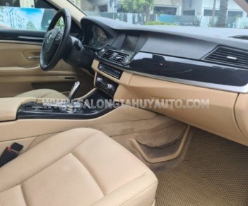 BMW 520i 2013 - Màu trắng nội thất kem