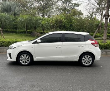 Toyota Yaris 2014 - Màu trắng, xe nhập giá ưu đãi