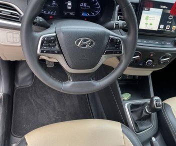 Hyundai Accent 2021 - Màu đỏ