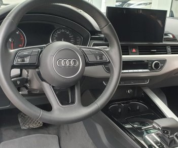 Audi A4 2020 - Xe màu trắng, nhập khẩu