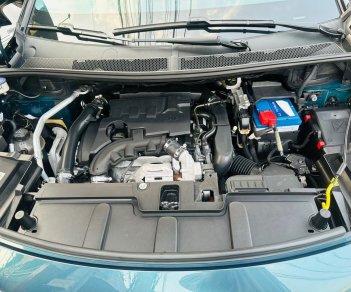 Peugeot 5008 2019 - Xe màu xanh lam 