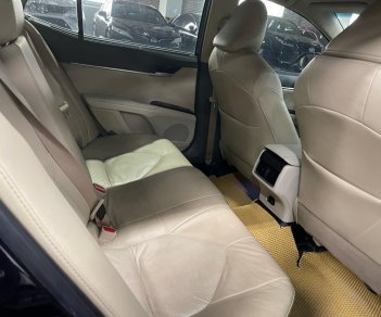 Toyota Camry 2019 - Nhập khẩu nguyên chiếc, giá chỉ 1 tỷ 25tr