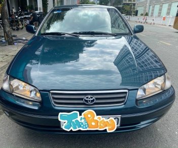 Toyota Camry 2001 - Nội ngoại thất còn rất đẹp, zin đến 90%