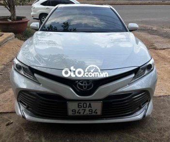 Toyota Camry Cần bán  2.5Q lướt 10 ngàn Kilomet rất đẹp 2021 - Cần bán Camry 2.5Q lướt 10 ngàn Kilomet rất đẹp