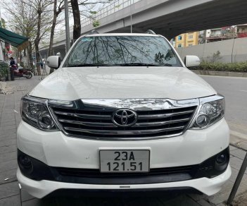 Toyota Fortuner 2014 - Màu trắng giá hữu nghị