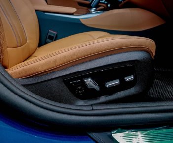 BMW 520i 2022 - Giảm sâu tiền mặt, giao ngay, cùng 1 năm bảo hiểm vật chất
