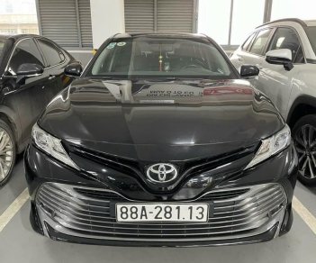 Toyota Camry 2019 - Giá 850tr