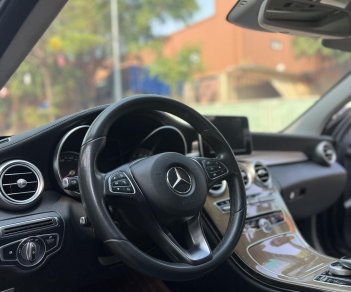 Mercedes-Benz C 250 2016 - Đăng ký 8/2017 - Giá bán 879 triệu