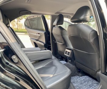 Toyota Camry 2021 - Full option trang bị 50tr phụ kiện