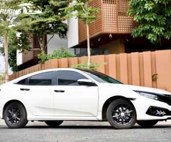 Honda Civic 2021 - Date cuối 2021, odo chỉ 18.000 km, nhập Thái, cực siêu mới