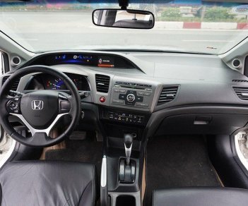 Honda Civic 2012 - Màu trắng siêu chất