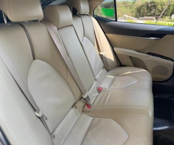 Toyota Camry 2019 - Nhập khẩu Thái