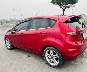 Ford Fiesta 2012 - Màu đỏ, nhập khẩu nguyên chiếc