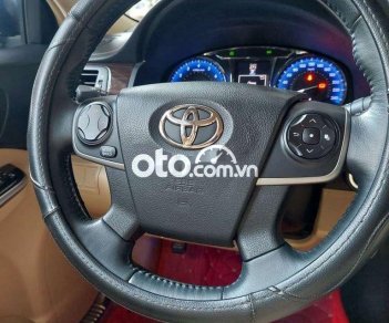 Toyota Camry  sx 2018 số tđ bản full xe gia lai 2018 - Camry sx 2018 số tđ bản full xe gia lai