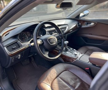 Audi A7 2014 - Xe màu trắng