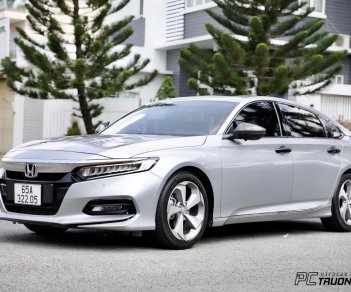 Honda Accord 2020 - Odo: Chỉ 18.000km, màu silver Limtied cực siêu hiếm, nhập Thái, siêu lướt
